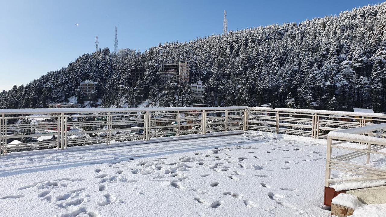 Nomadic Inn Дхарамсала Екстериор снимка